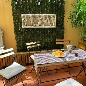 Roma - Antique Apartment With Private Terrace Apartment