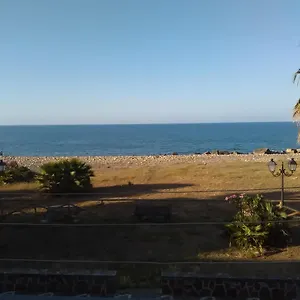 https://casa-vacanze-lungomare.sicilyhotelsitaly.net